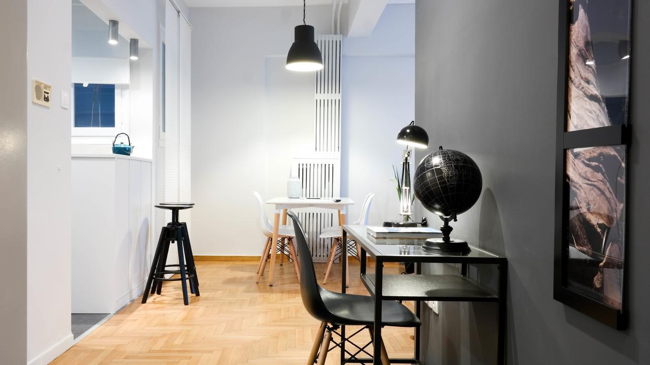 Modern Downtown Flat Near The Acropolis By Upstreet Apartment Athens Ngoại thất bức ảnh
