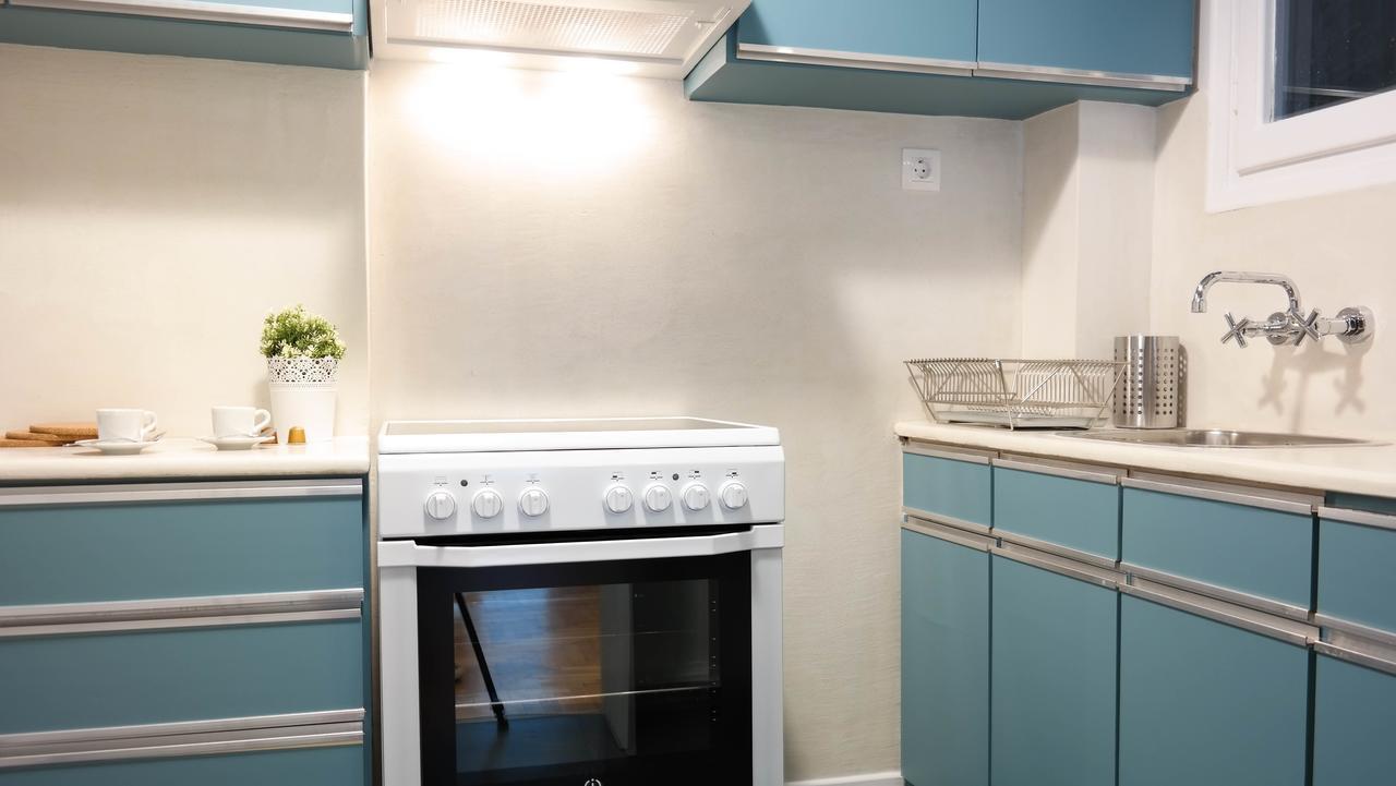 Modern Downtown Flat Near The Acropolis By Upstreet Apartment Athens Ngoại thất bức ảnh